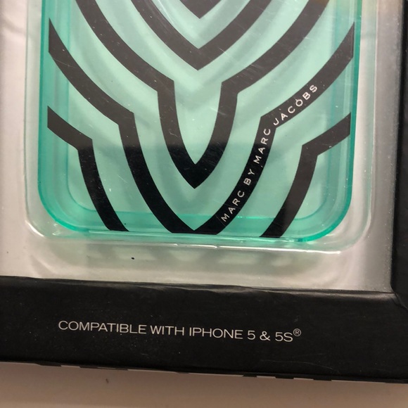 Marc Jacobs iPhone Case - Picture 5 of 5